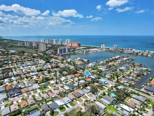 Naples Vacation Home With Private Pool Short Walk To Beach
